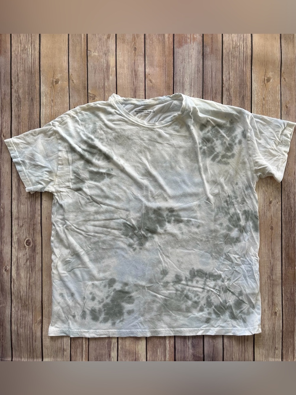 Abercrombie & Fitch Tie-Dye Crew Neck Tee